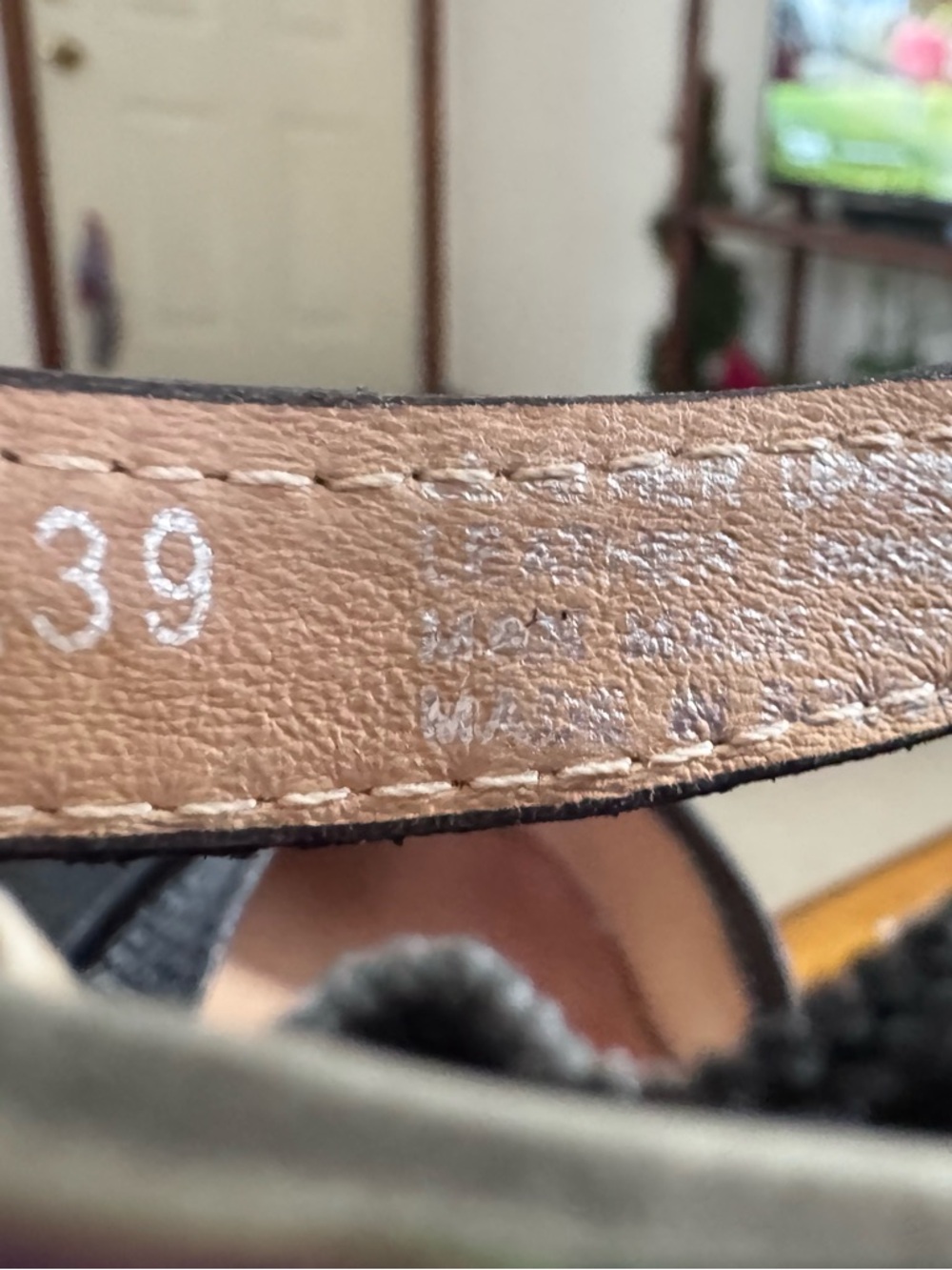 Miz Mooz Ankle-Strap Wedge 8.5 - Picture 12 of 12